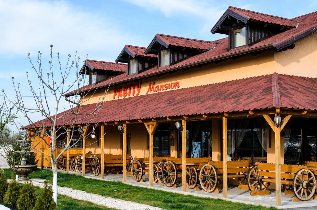 Pretty Mansion Hotel Homorog Exterior photo